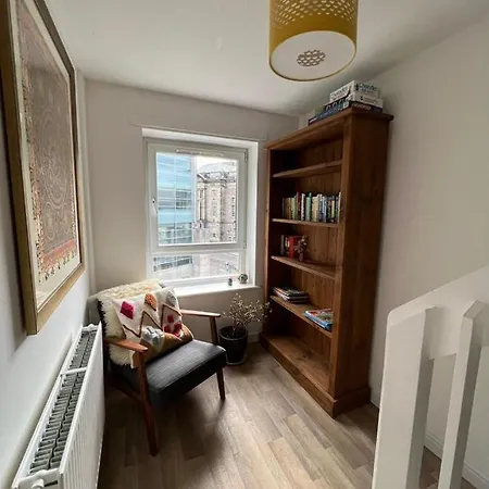 Holyrood Duplex 3- Bedrooms Apartment Edinburgh Exterior photo